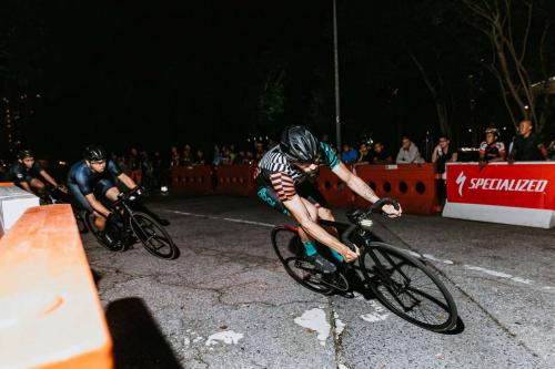 Holy Crit, Mengajak Para Penikmat Sepeda Fixed Gear untuk Berkompetisi
